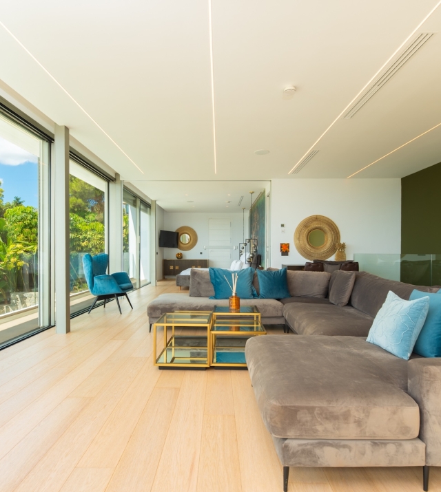 Resa Estates Ibiza sale villa Marlin vieuws iving .jpg